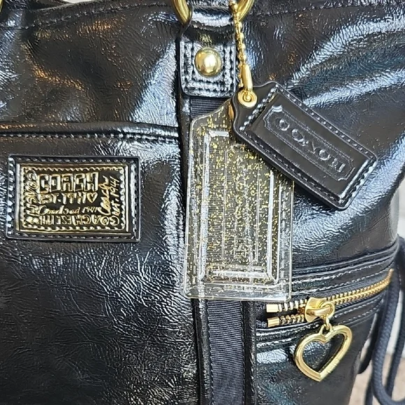 Coach NWOT Poppy Daisy Liquid Leather Tote Shoulder Bag - Picture 3 of 11